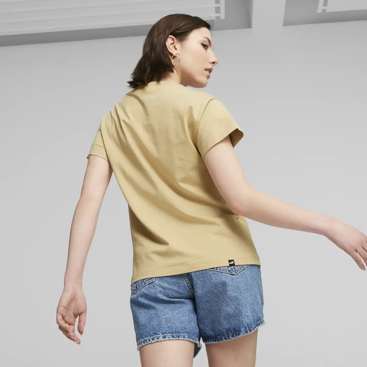 Puma HER Tee Kadın T-Shirt & Polo