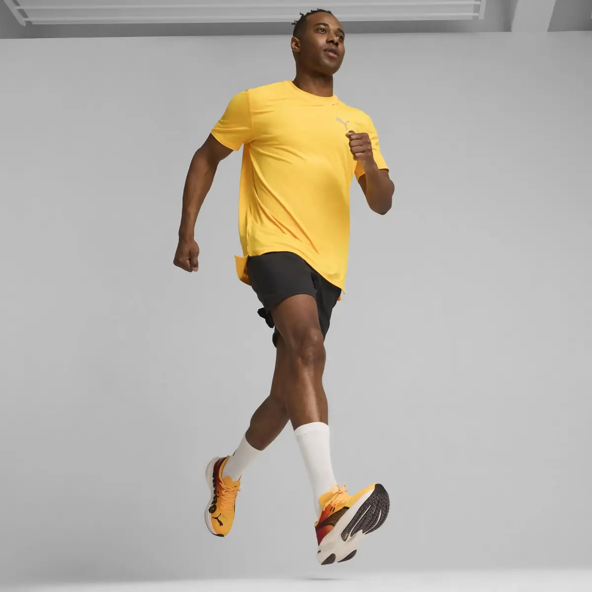 Puma Deviate NITRO 3 Turuncu Erkek Yürüyüş ve Koşu Ayakkabısı