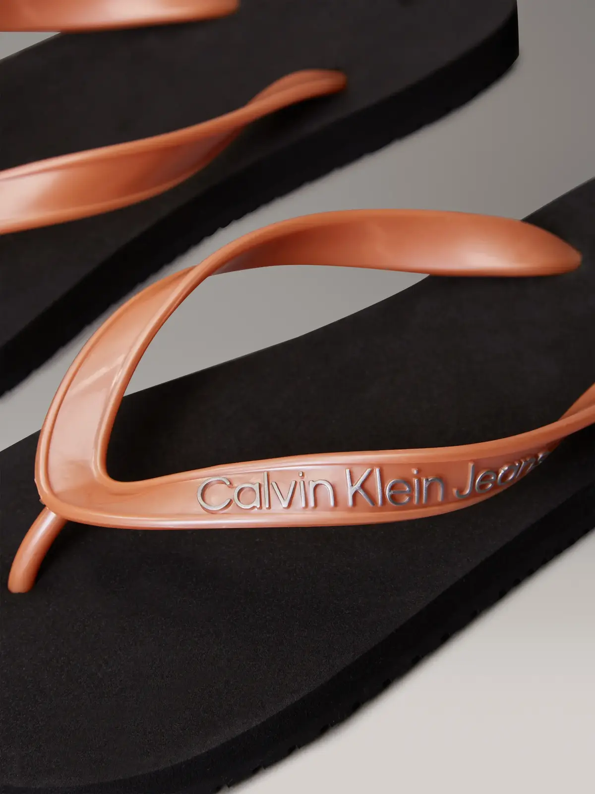 Calvin Klein BEACH SANDAL MONOLOG Kahve-Siyah Kadın Parmak Arası Terlik
