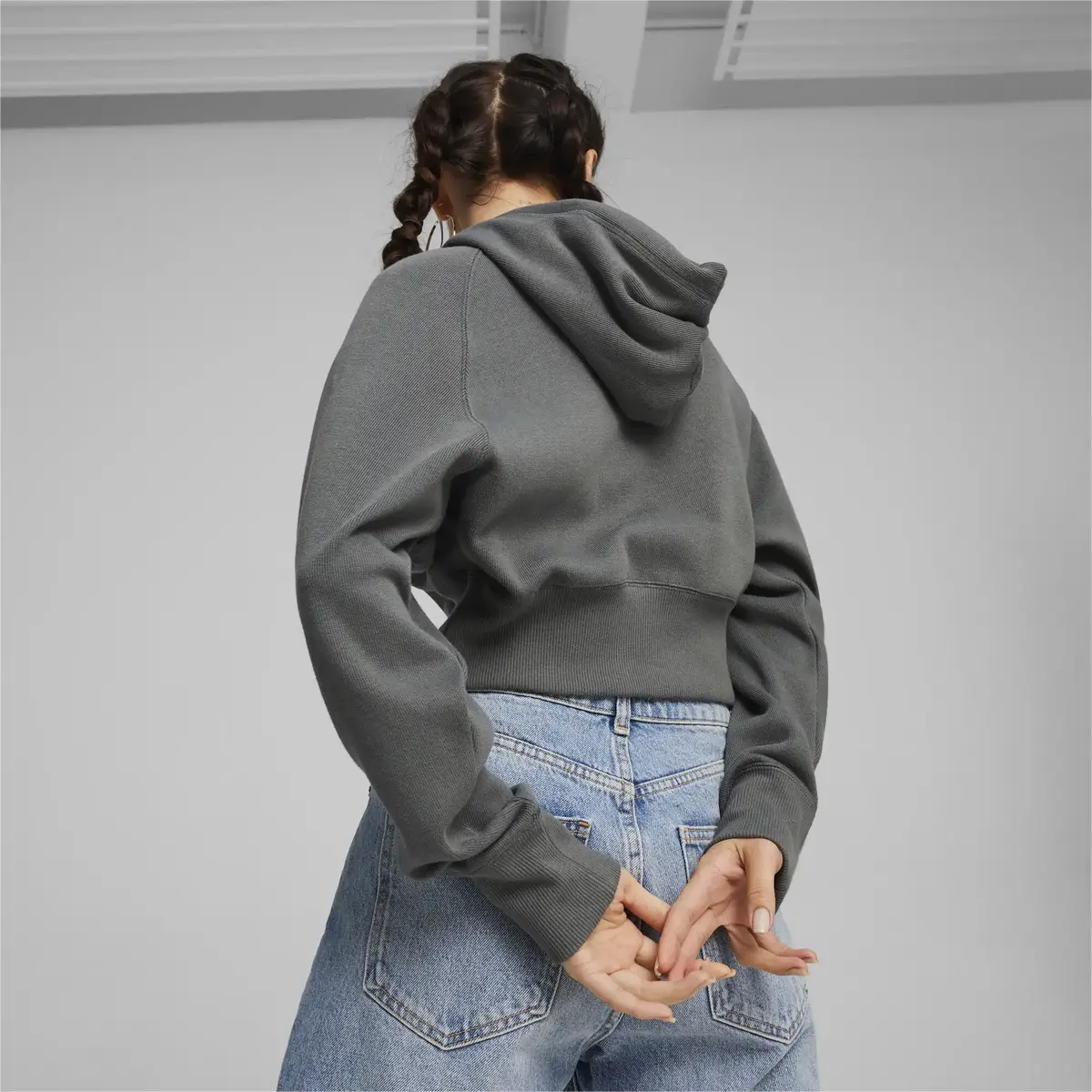 Puma CLASSICS+ Relaxed Cropped Hoodie Koyu Gri Kadın Hoodie