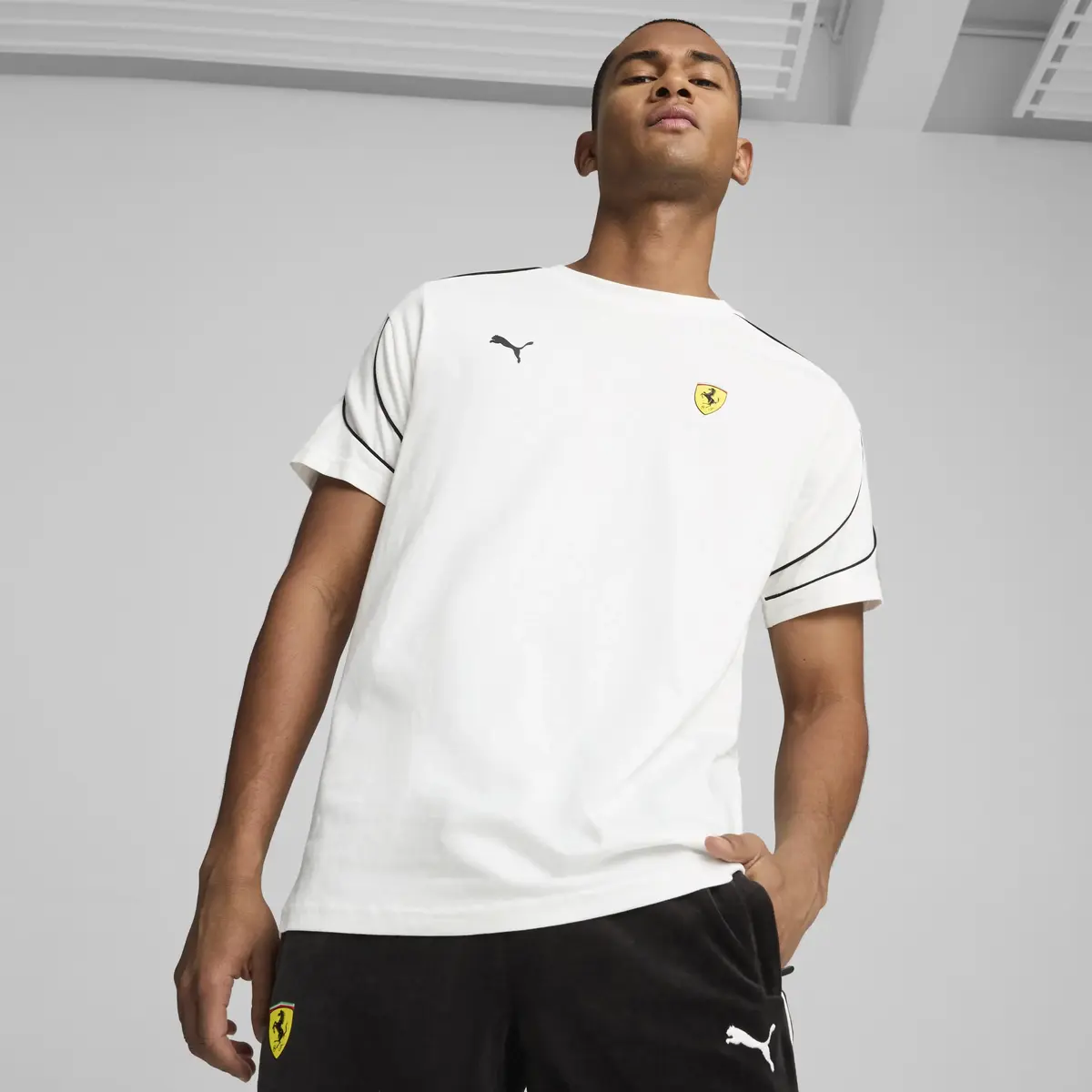 Puma Ferrari Race MT7+ Tee Beyaz Erkek T-Shirt