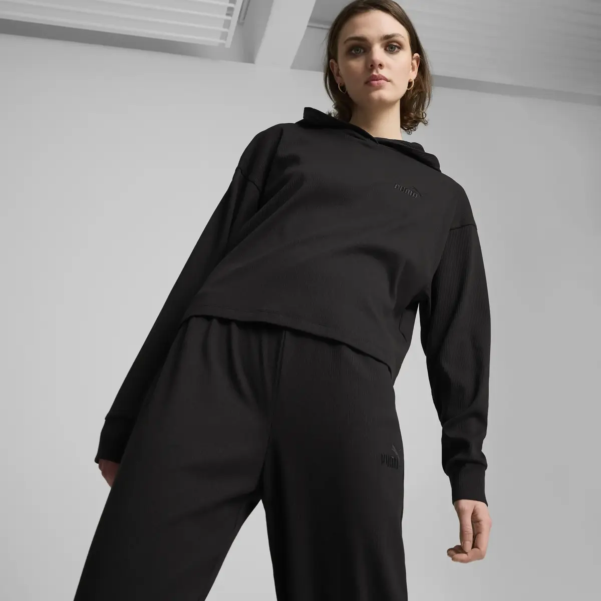 Puma ESS ELEVATED Hoodie Siyah Kadın Hoodie