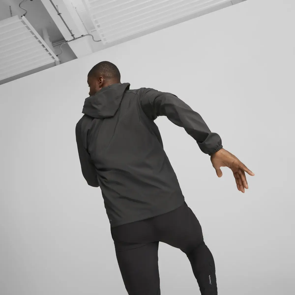 Puma RUN FAVORITE HOODED JACKET Siyah Erkek Ceket