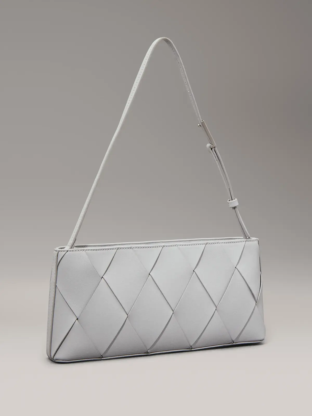 Calvin Klein CK WOVEN ELONGATED S, PDE Gri Kadın Çanta