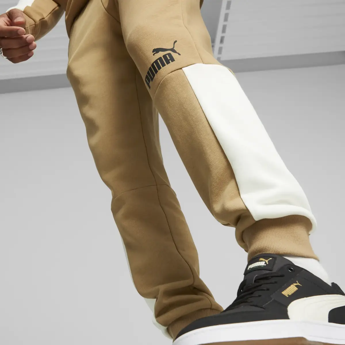 Puma ESS+ Block Sweatpants Bej Erkek Eşofman Altı