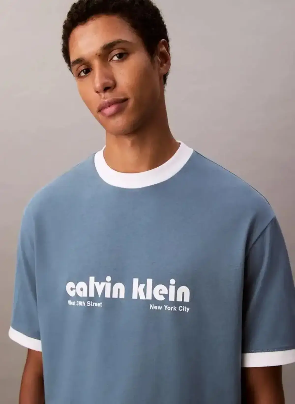 Calvin Klein SS RETRO LOGO RINGER 16S RLXD TE Mavi Erkek Tişört Calvin Klein SS RETRO LOGO RINGER 16S RLXD TE Mavi Erkek Tişört