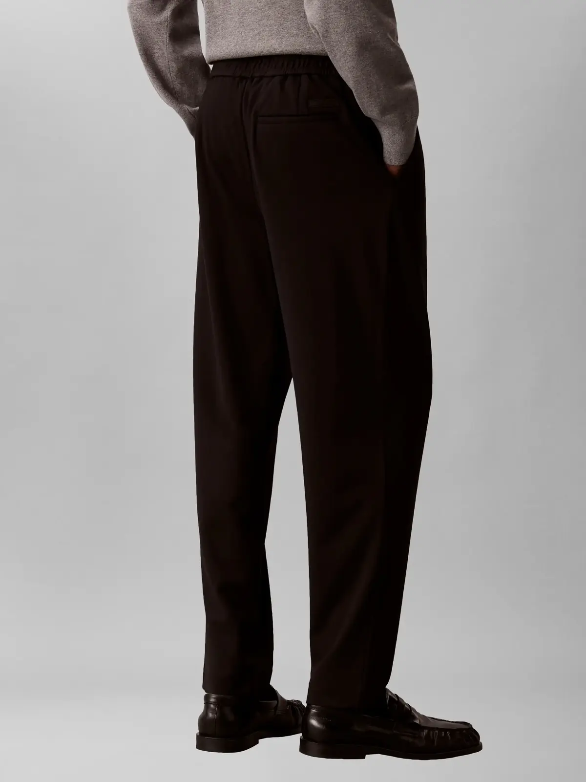 TAPERED TECH KNIT PL, UB1