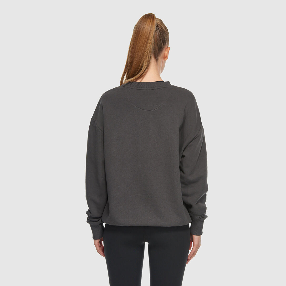 New Balance UNC3401 Kadın Antrasit Sweatshirt