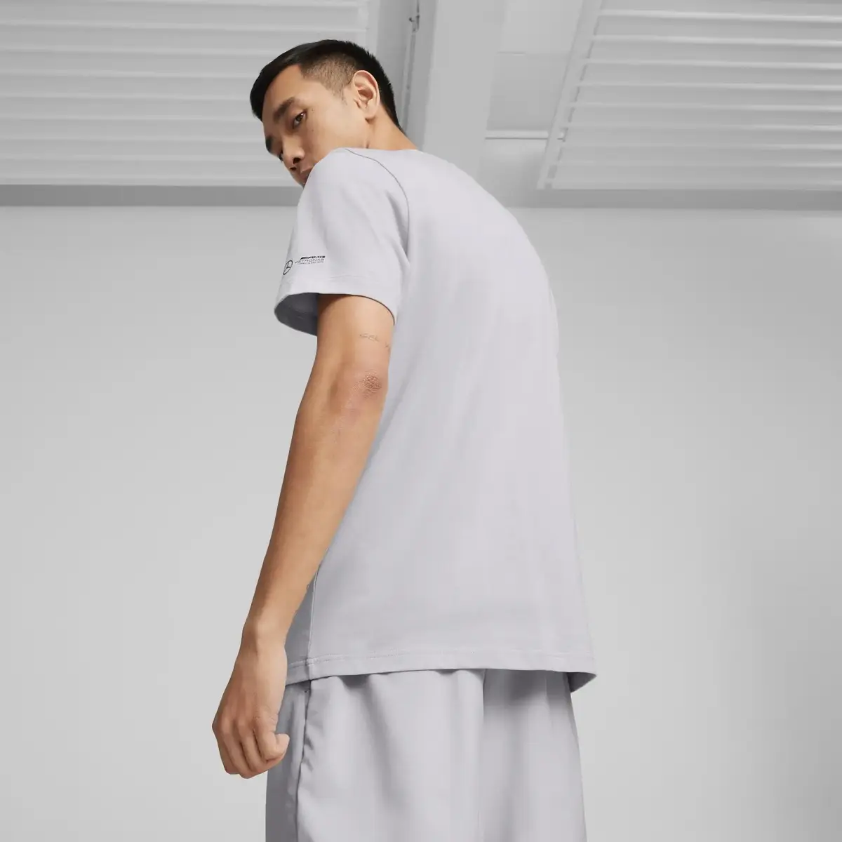 PUMA MAPF1 ESS Car Graphic Tee Gri Erkek T-Shirt