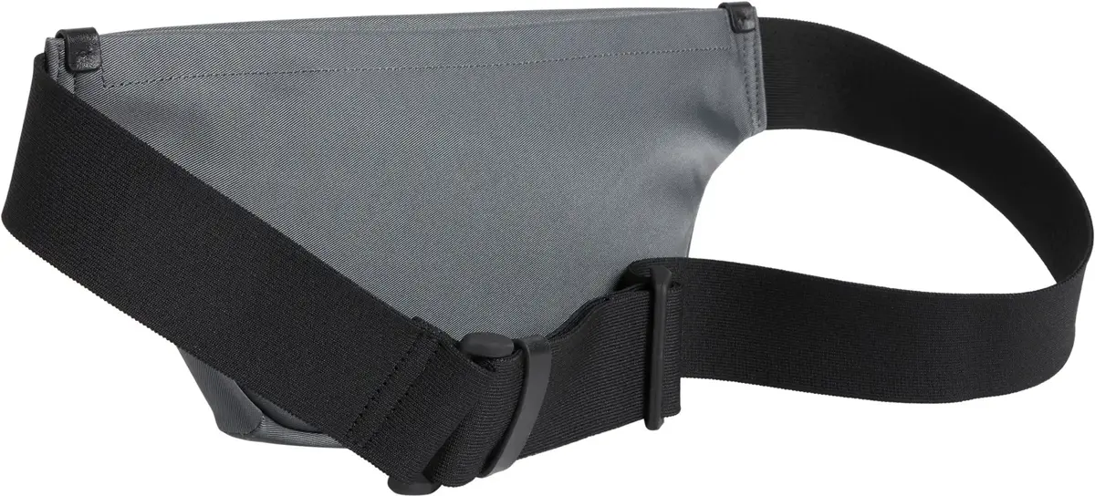 Calvin Klein CK EASE WAISTBAG, CKP Gri Erkek Çanta & Cüzdan