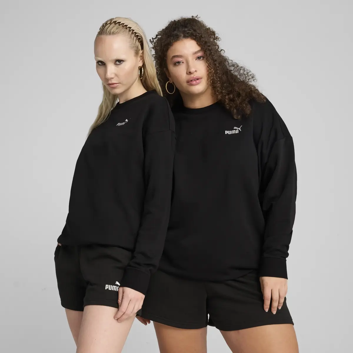 Puma ESS No.1 Logo Relaxed Crew Siyah Kadın Sweatshirt