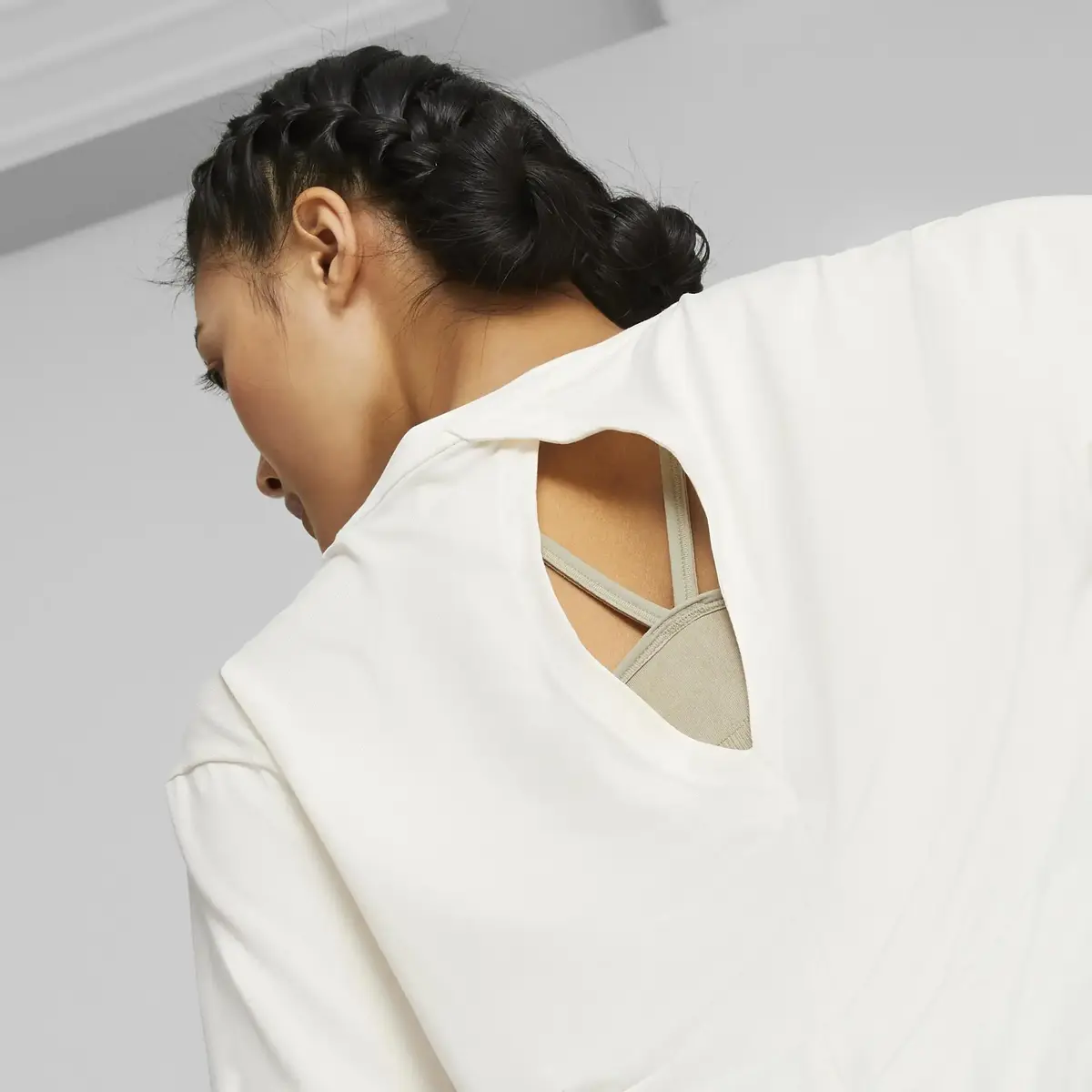 Puma STUDIO YOGINI LITE TEE Kadın Beyaz T-Shirt