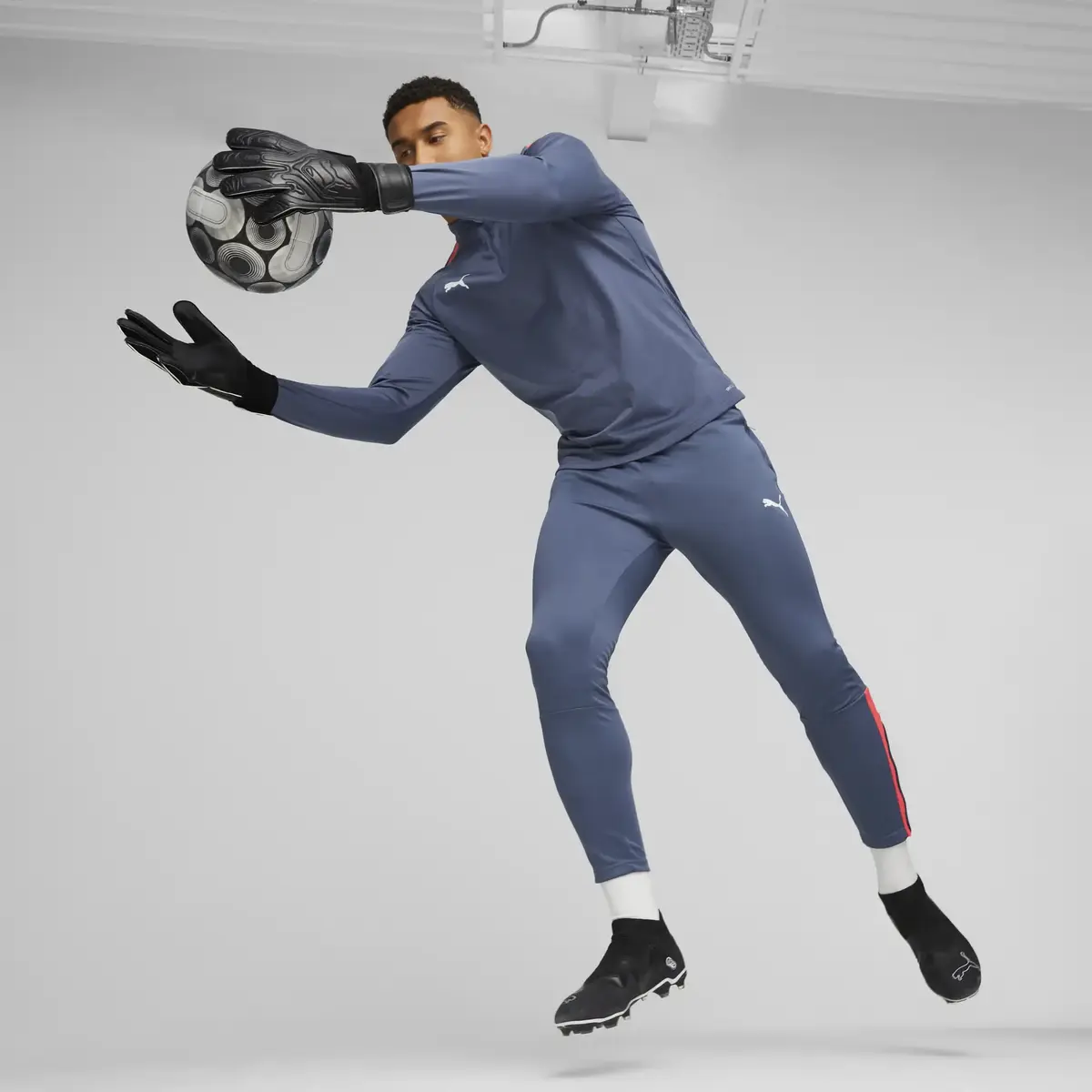 Puma PUMA ULTRA Play RC Siyah Erkek Kaleci Eldiveni