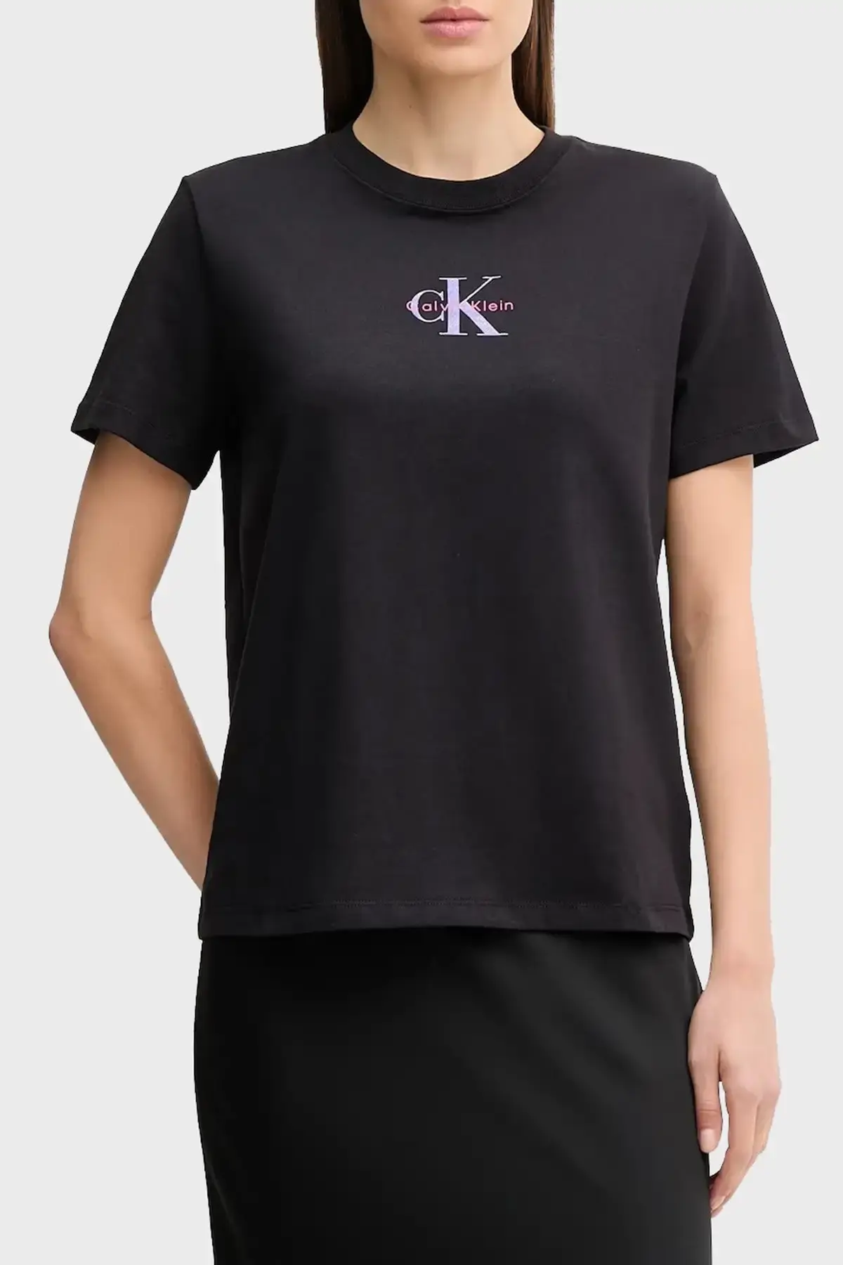 Calvin Klein SS 20s CLASSIC LOGO TEE Siyah Kadın Tişört