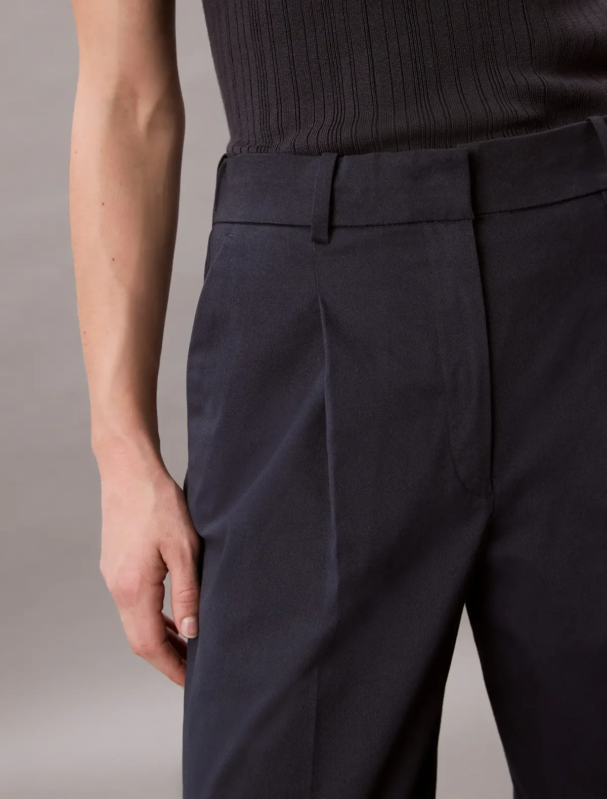 Calvin Klein COTTON CHINO PLEATED, CGE Siyah Kadın Pantolon