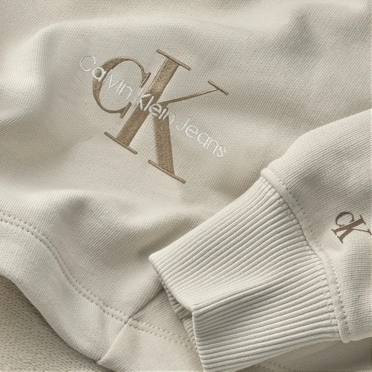Calvin Klein MONOGRAM OFF PLACED Kadın Krem Sweatshirt