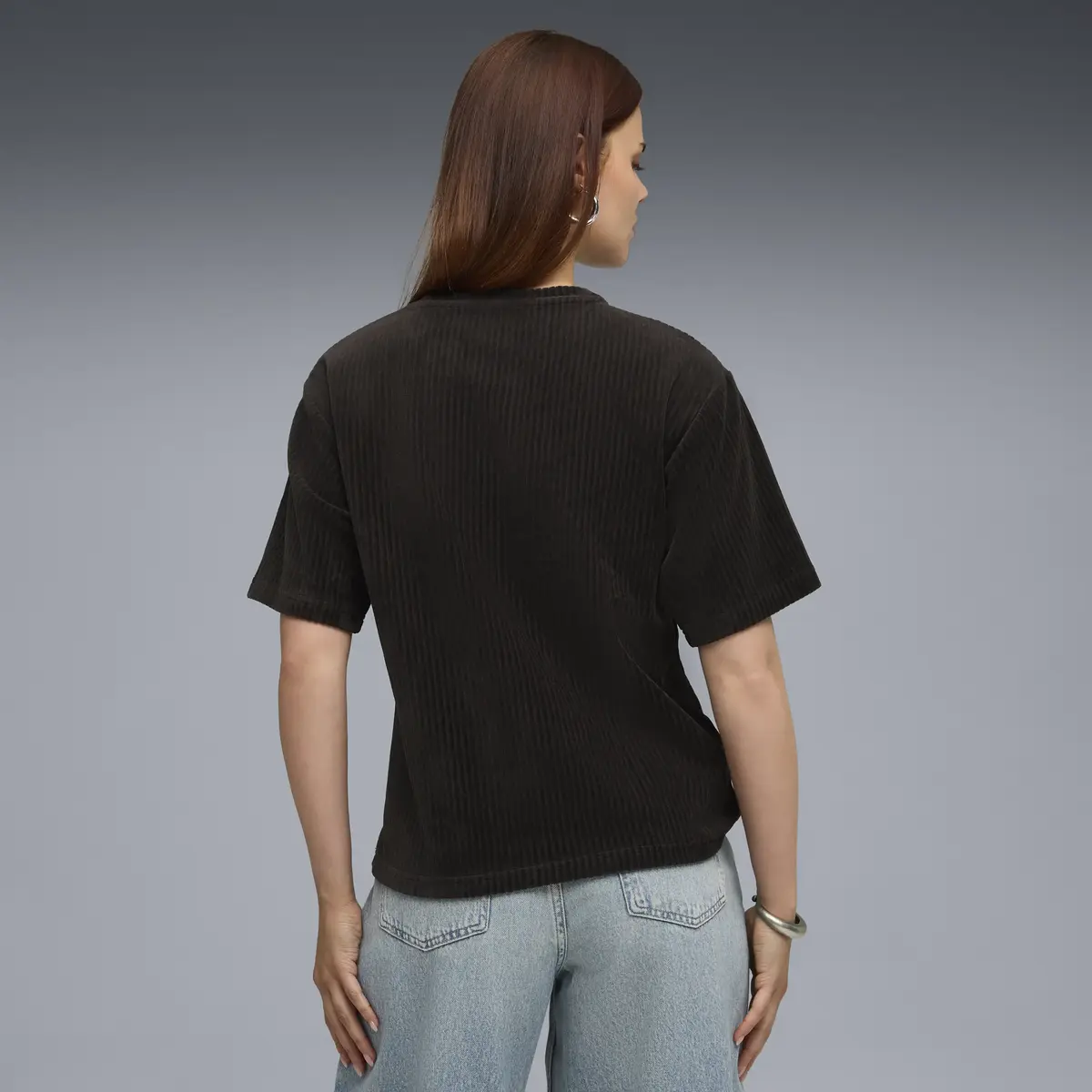 Puma ESS ELEVATED Velour Tee Siyah Kadın T-Shirt & Polo