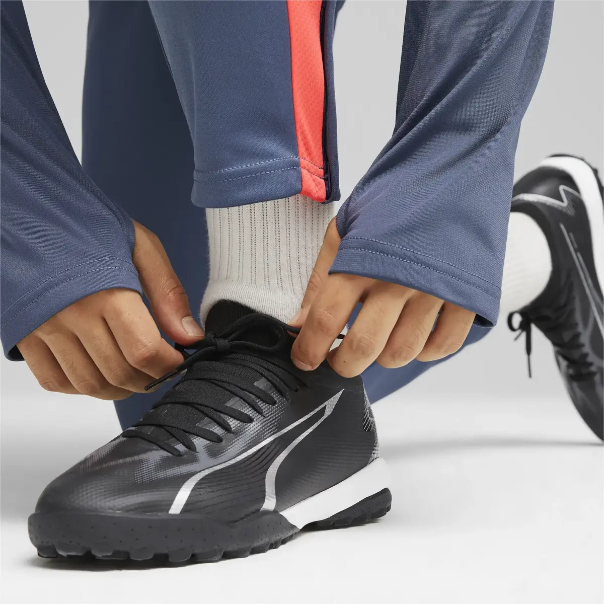 Puma ULTRA MATCH TT Siyah Erkek Halı Saha Ayakkabısı