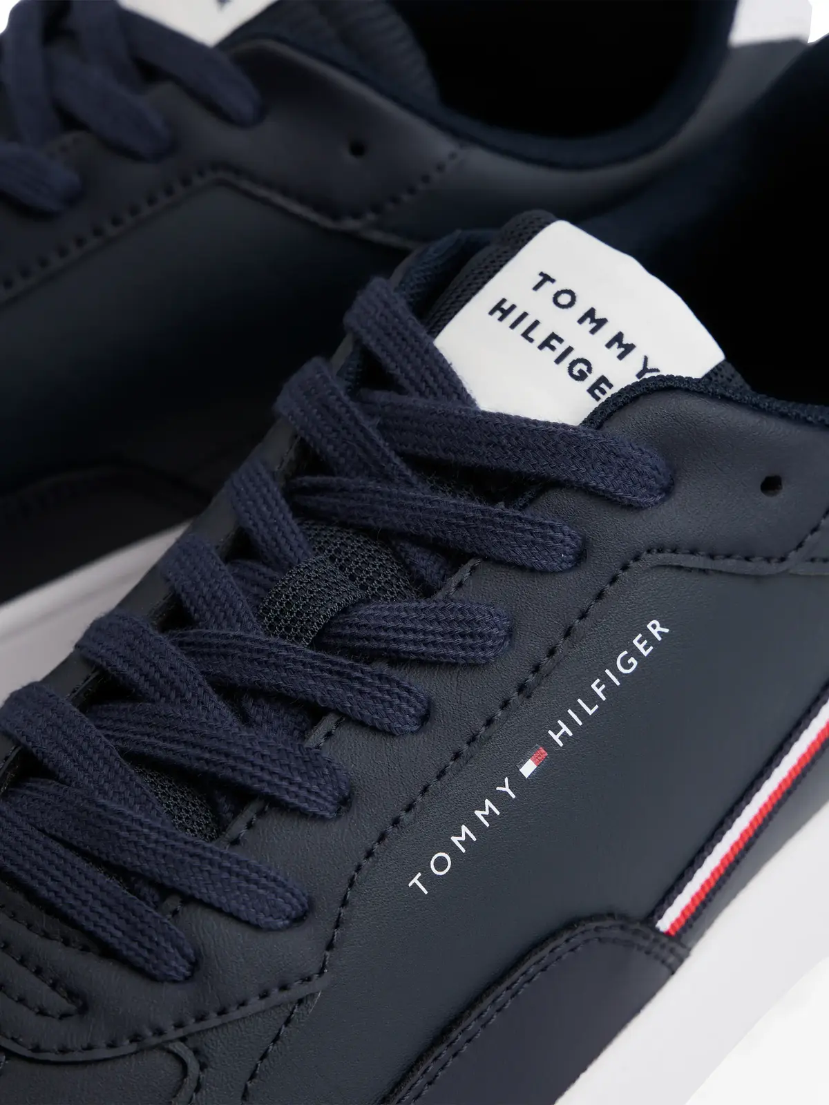 Tommy Hilfiger TH BASKET CORE STRIP Siyah Erkek Günlük Spor Ayakkabı