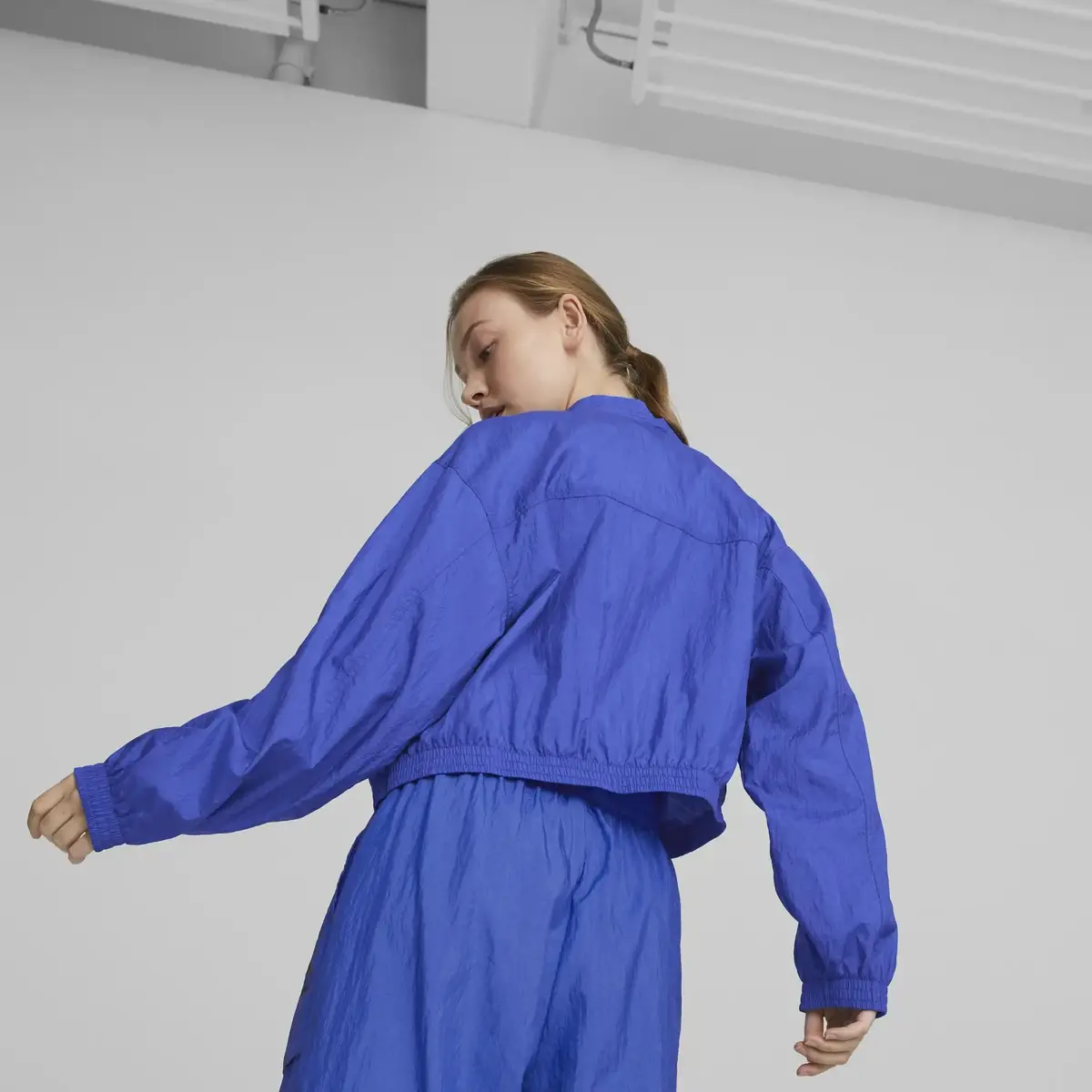 Puma DARE TO Woven Jacket Royal Sapphire Kadın Fermuarlı Sweatshirt